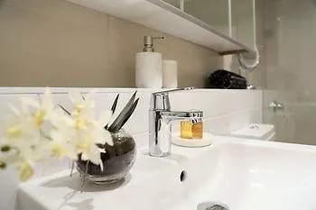 Alex Perry Hotel & Apartments Brisbane